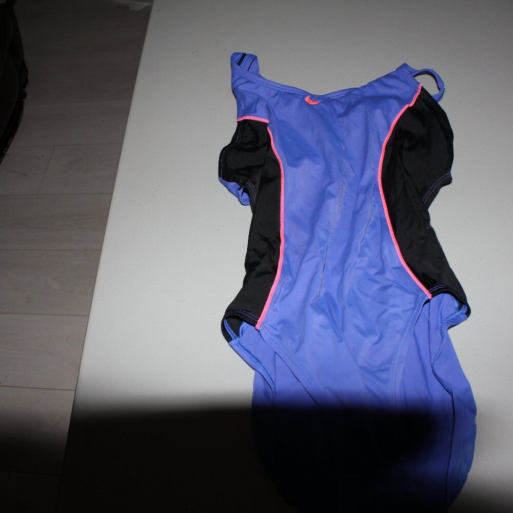 Blue & Black 1 Pcs Nike Swimsuit Size Small
